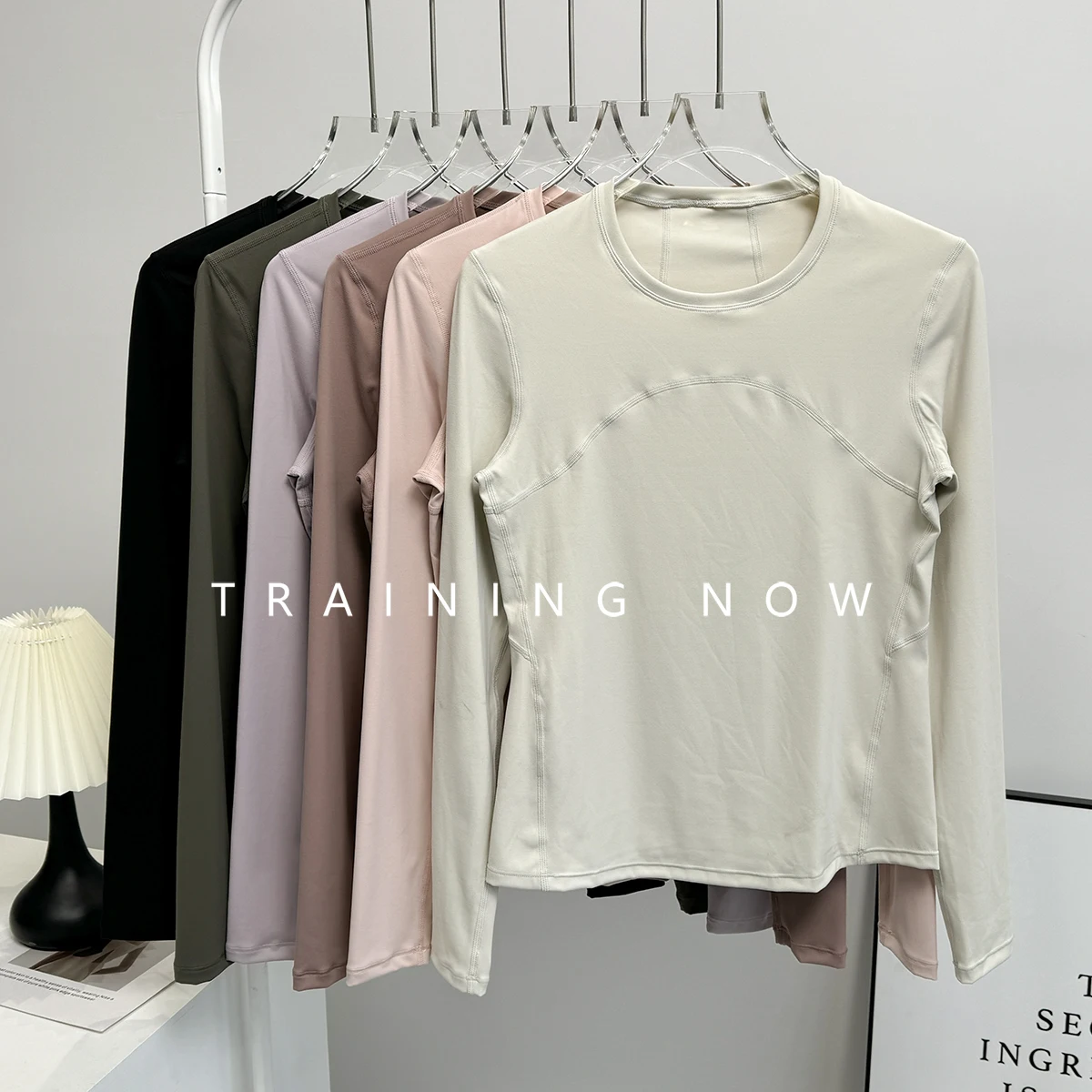 

High-value sports long-sleeved women's autumn Pilates training yoga top slim and slim running and quick-drying fitness clothing