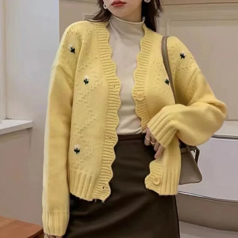 

Women Clothing New Long Sleeve Embroidery Knitted Sweater Women Cardigans V-Neck Knit Sweater Cardigan Women Tops Sweaters Q2145