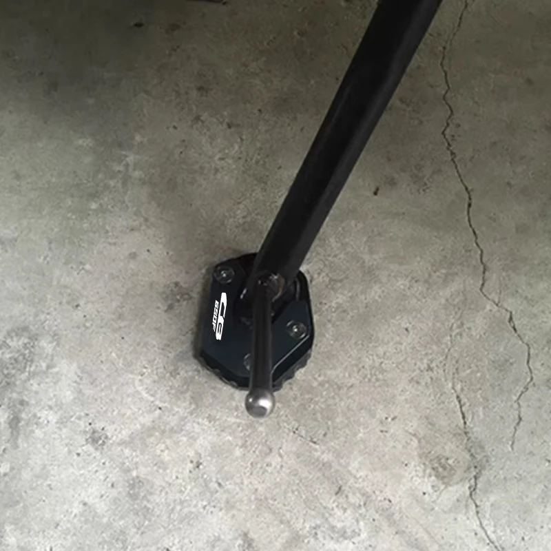 صالح لهوندا Cb650f Cb 650F 2014-2025 2024 دراجة نارية CNC اكسسوارات مسنده الجانب حامل القدم تمديد الوسادة و غطاء صمام الإطارات