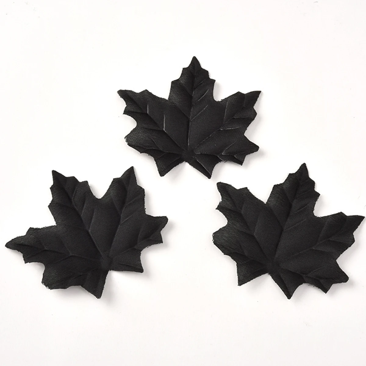 50 Stück Halloween-Blätter aus schwarzem Ahorn, Dekoration, künstliche Herbstblätter für DIY-Handwerk, Tischstreuer, Party und Party, Heimdekoration – Detail 7