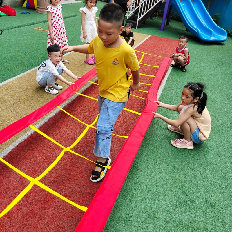 Giocattoli da esterno per la scuola materna Attrezzatura per l\'allenamento delle percezione intelligente Attività sportive divertenti per bambini