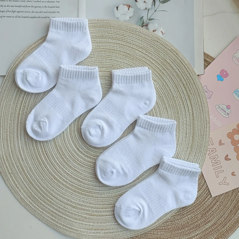 Chaussettes courtes en maille de coton pour enfants, chaussettes de bateau pour garçons et filles, chaussettes fines blanches, chaussettes de sport pour enfants, printemps et été