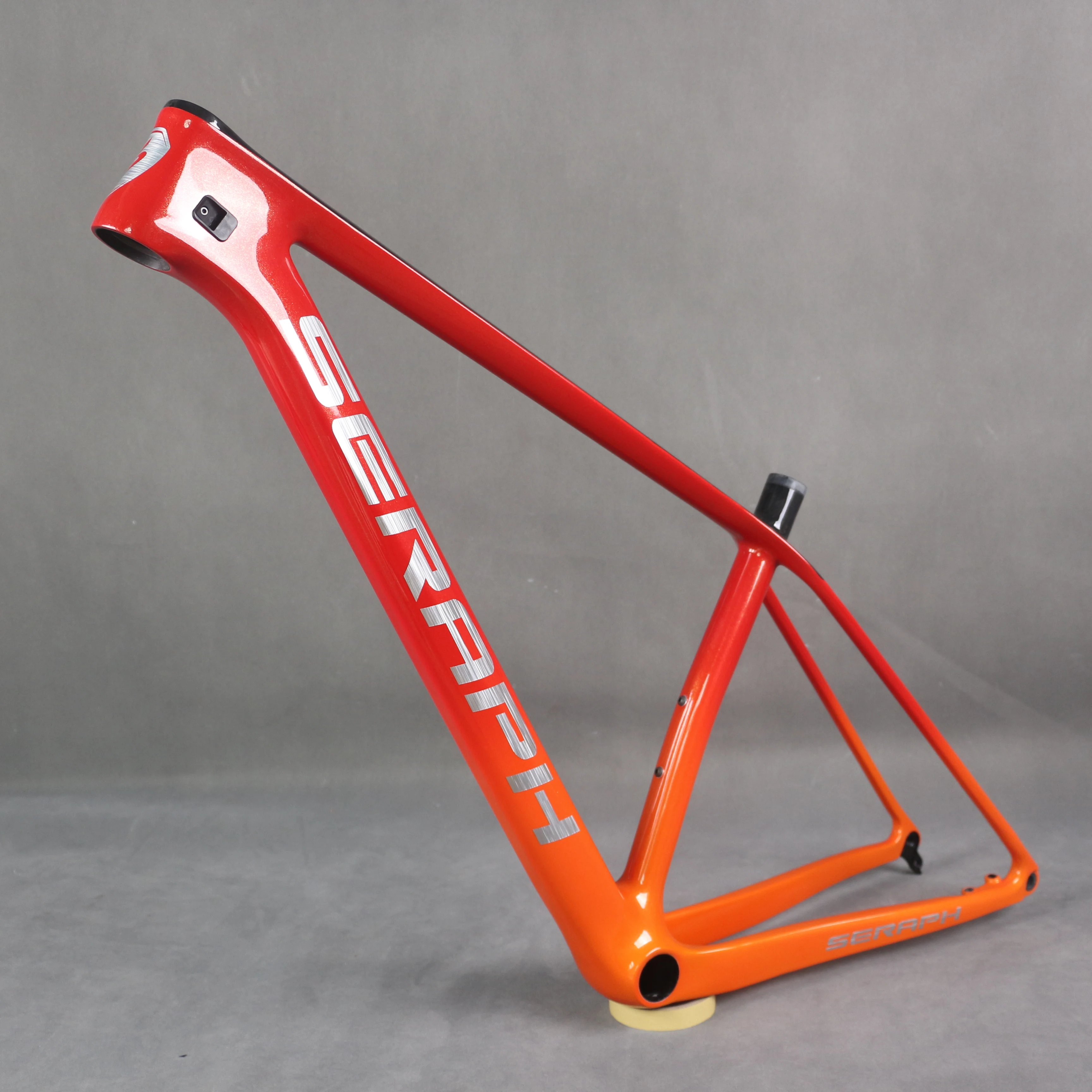 carbon Mountain frame , hard tail Bicycle carbon Frame, MTB frame , 29er Boost with BB92 with 29er*2.35 tire fm199