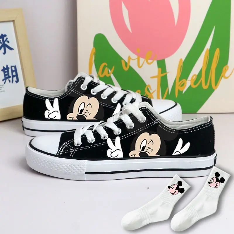 Kawaii Disney ourson femme toile chaussures haut/bas mignon dessin animé polyvalent chaussures de sport pour la mode Couple modèle chaussures