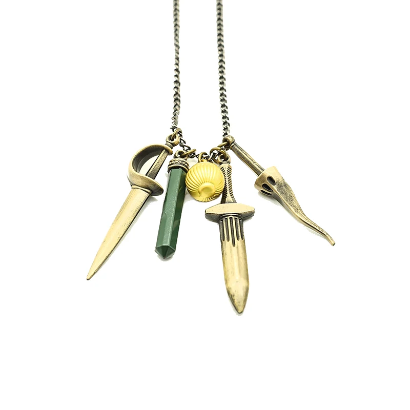 CosplayPre-sale exotic accessories Bela Cassandra Daniela Lady Dimitrescu Cosplay Moth Lady Vampire Witch metal Necklace