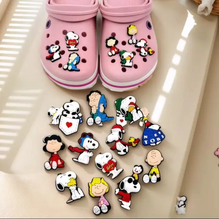 MINISO Anime Bag Decors Whimsical Snoopy Cartoon Shoe Charms