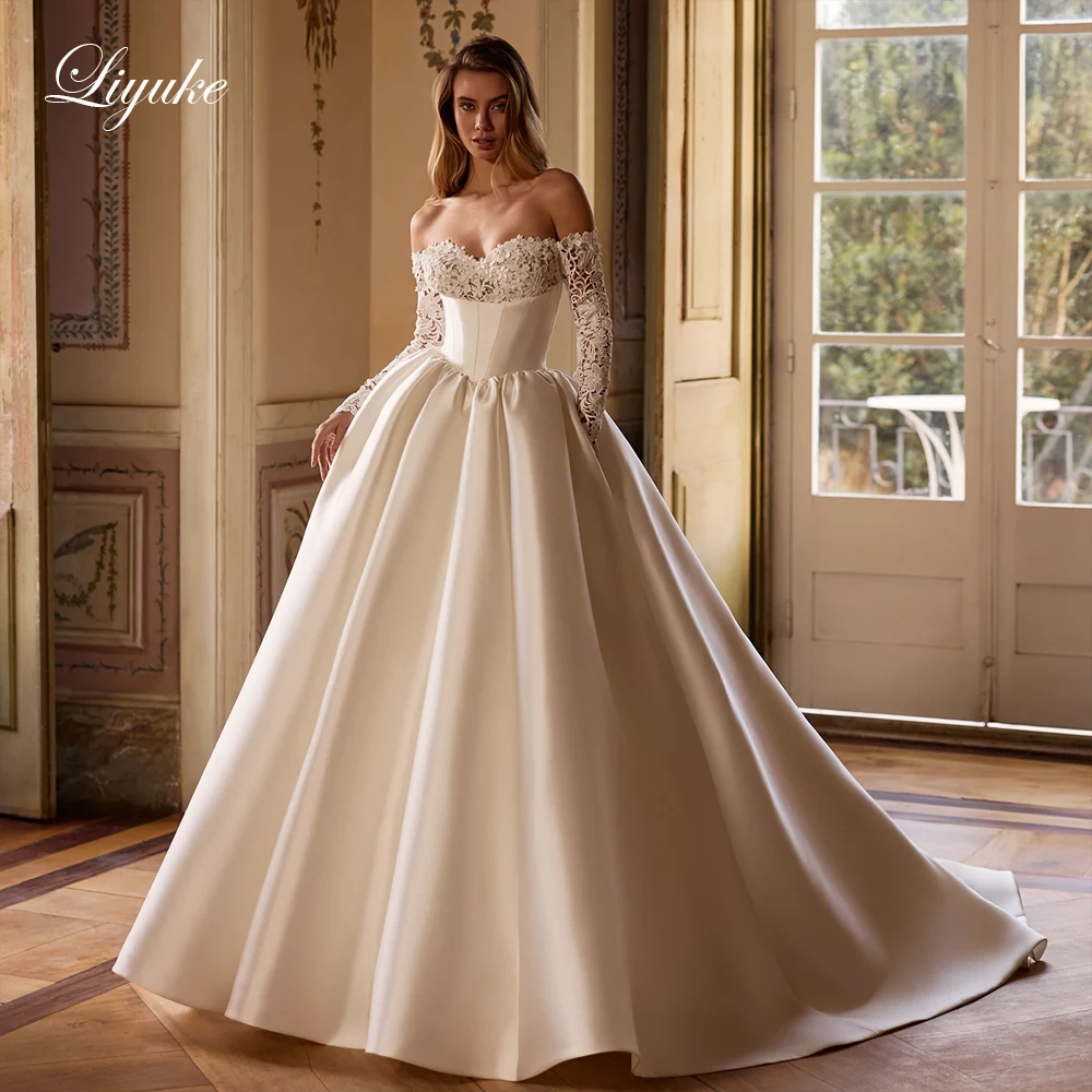Liyuke Custom Made Luxury Satin Puffy Ball Gown Wedding Dresses With Sweetheart Lace Full Sleeves Princess Bridal Dress