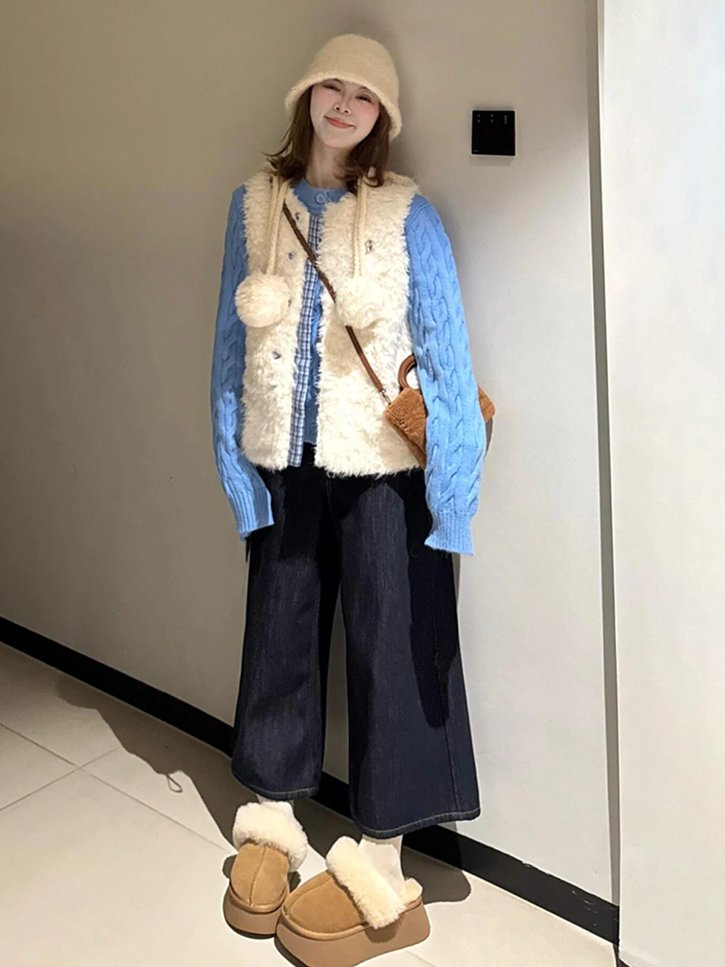 

White Lamb Fur Vest Top Women's Autumn Winter Faionable Korean Sle Two-Piece Set Sweet Sle Polyester Fabric Loose Fit