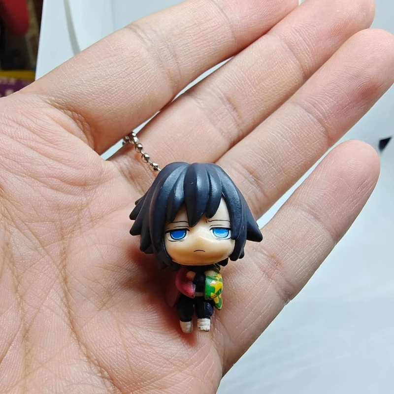 Bulk Bandai Gacha Demon Slayer Kimetsu No Yaiba Grab of Clothes Series Series und Nezuko Actionfiguren mit Anhängehämmen