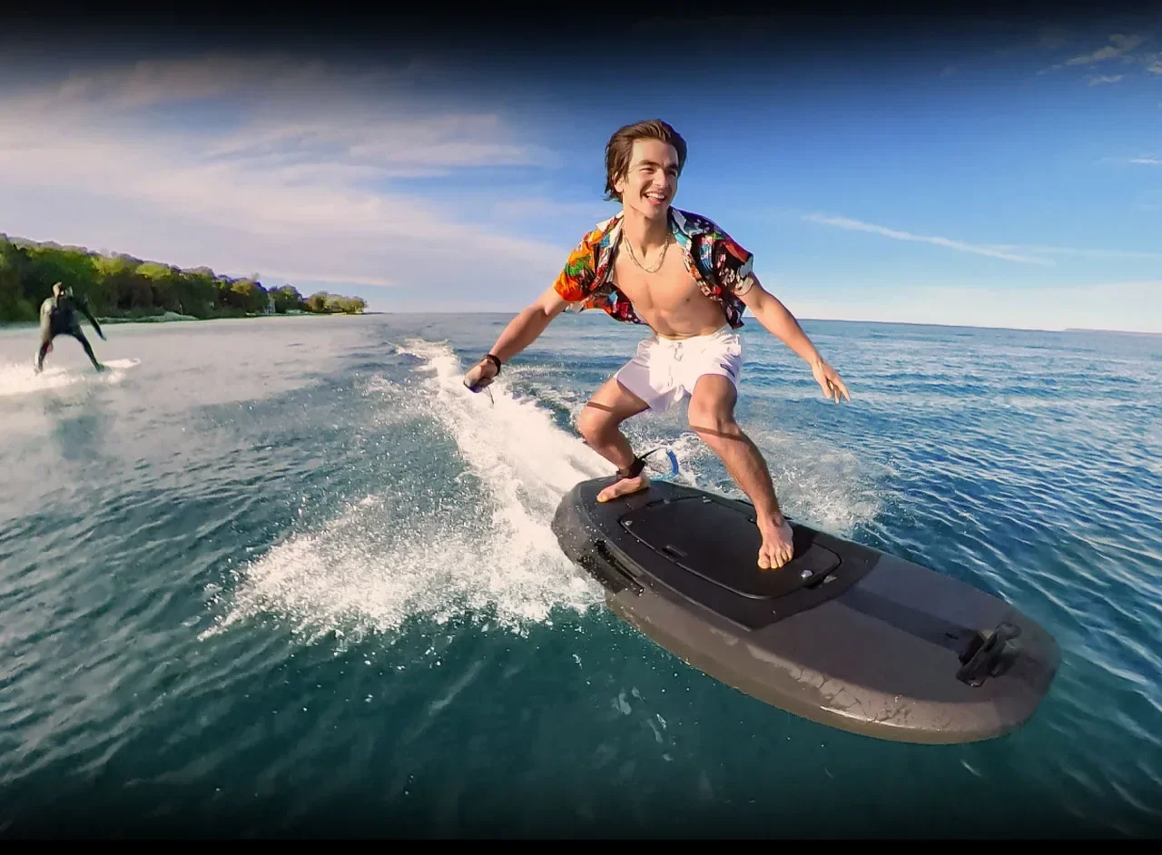 Most Popular AI Electric 55kw/h Power Jet Surfboard for Sale Customized OEM Support Case Type ODM water-skiing