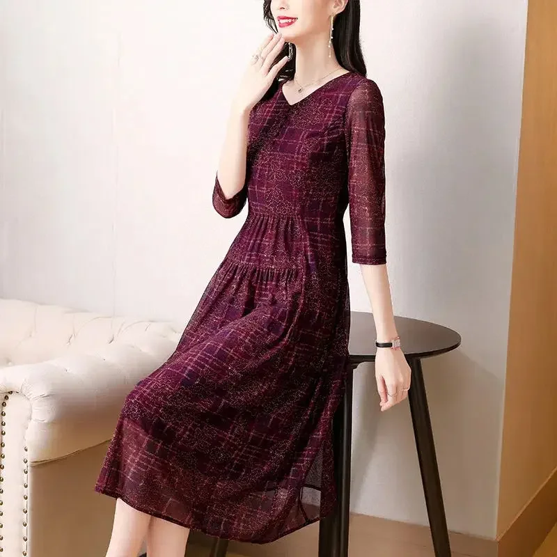 

2024 New Summer Elegant and Flowing V-neck Plaid Tie Dyed Print Fashion and Comfortable Oversize Three Quarter Sleep Dress ZL318