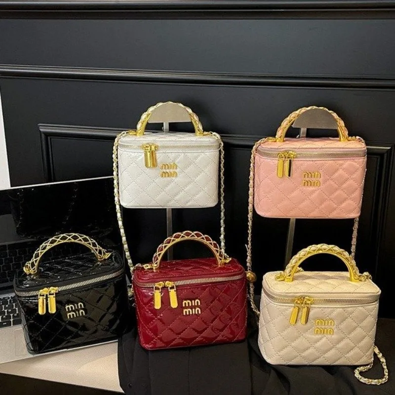 

Elegant Sleek Diaper Bag One Shoulder Baby Care Office Meeting Mom Exquisite Portable Trendy Simple Versatile Chic Practical