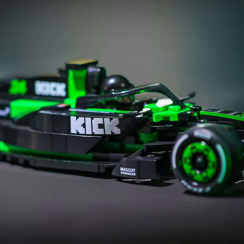 Cada KICK Sauber Team C44 Building Blocks 314PCS 1:24 Sport F1 Auto Numero 24 Giocattoli da costruzione per adulti Bambini Regali di Natale
