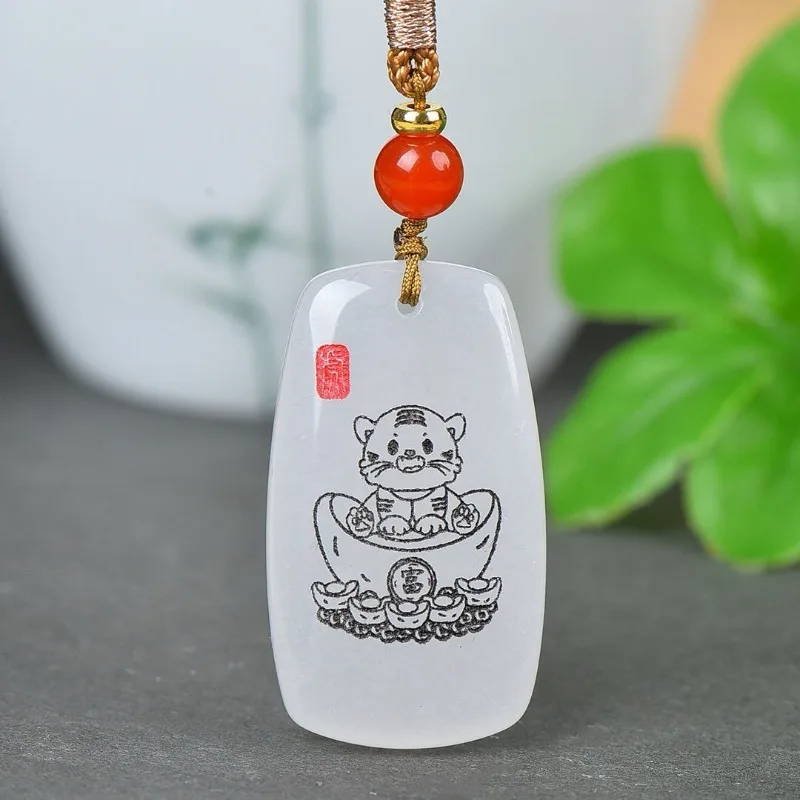 

Natural Gold Silk Jade Lucky Cat Pendant Fashionable Versatile Suet White Jade Men's and Women's Pendant