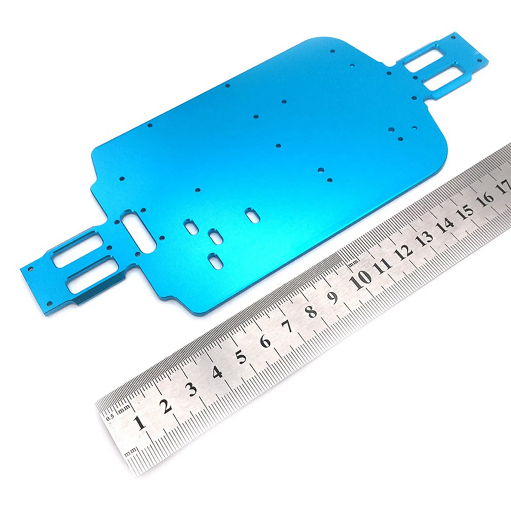 B05C-2 Juego de piezas de coche RC: 1 Juego de amortiguador de aluminio y 1 Juego de placa inferior de Metal con accesorios