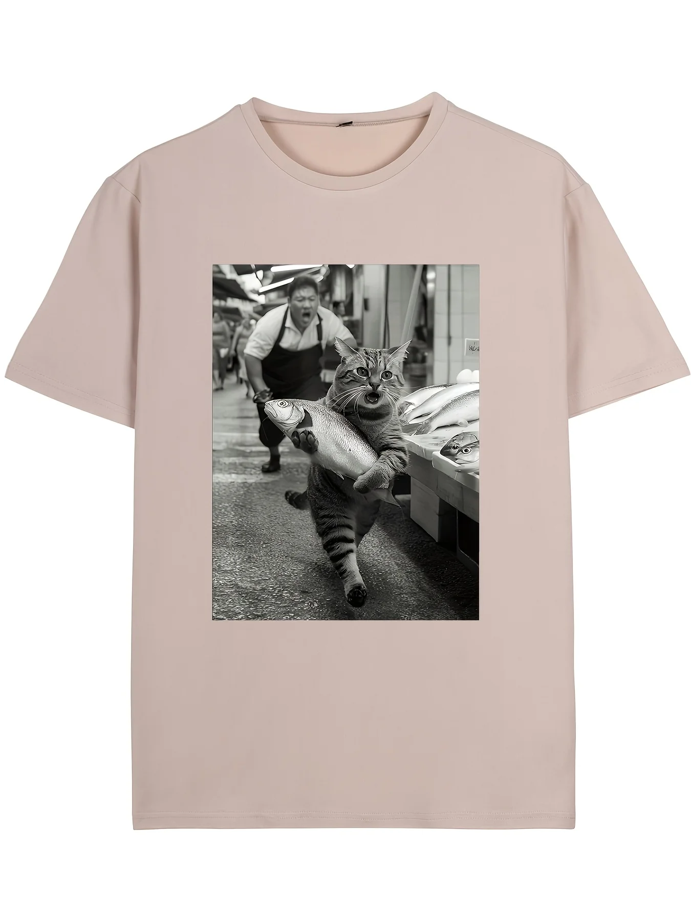 A Men'S T-Shirt Featuring a Humorous Design of a Cat Stealing Fish, Perfect for Casual Outdoor Wear