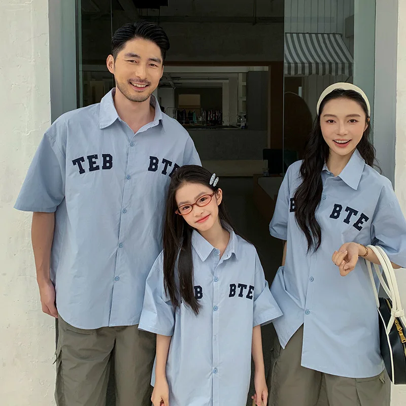 

2026 Vintage Family Matching Shirts Embroidered Premium Streetwear Outfits For 3 Persons Mom Dad Kids Casual Party Photoshoot