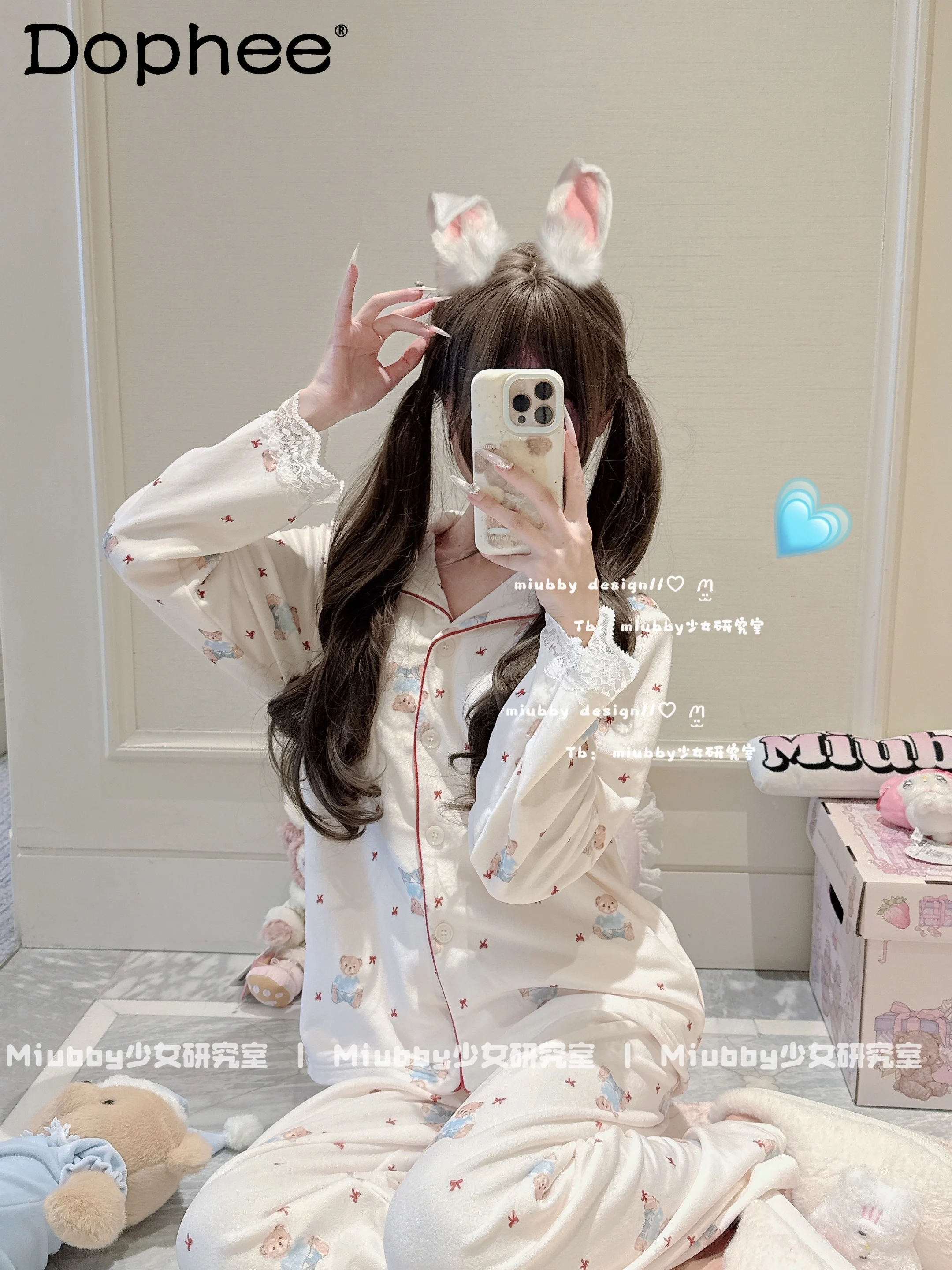 

Autumn and Winter Cartoon Cute Printed Velvet Long-sleeved Pajamas Lace Lapel Sweet Girl Comfortable Soft Outdoor Loungewear Set