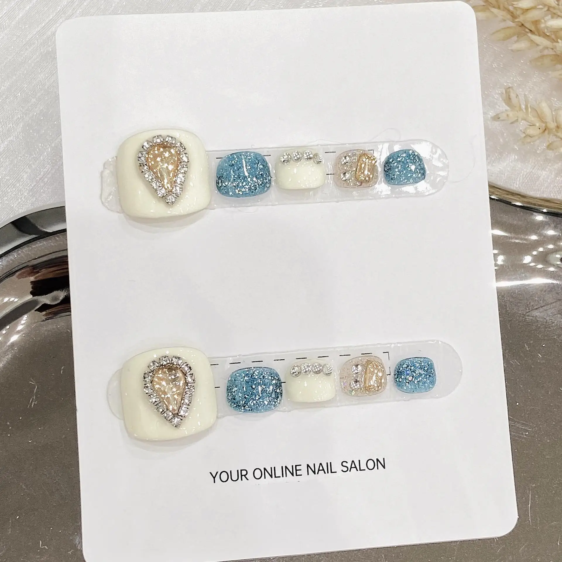 

10pcs Handmade Phototherapy Rhinestones Fake Foot Nails Wearable Diamond French False Nails Press On ToeNails Short Full Cover