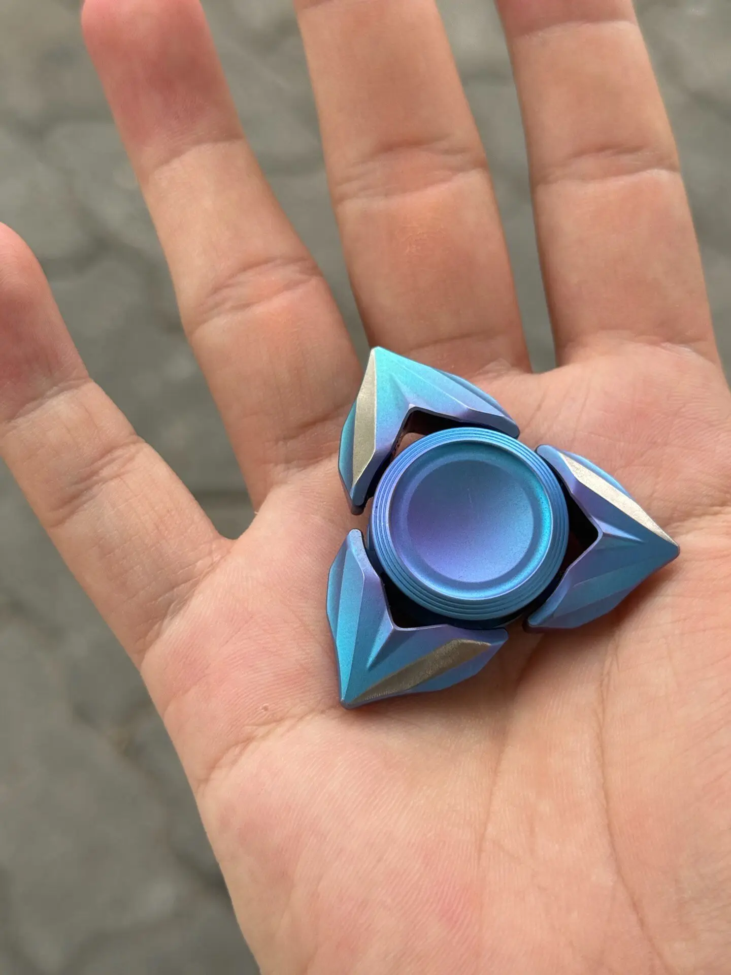 Magic play edc, titanium alloy, trefoil Sagittarius