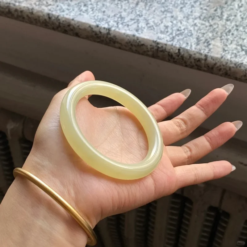 

Natural Afghan bracelet, ice-type green-white , Hetian jade-colored fine round bangle, clear water beauty