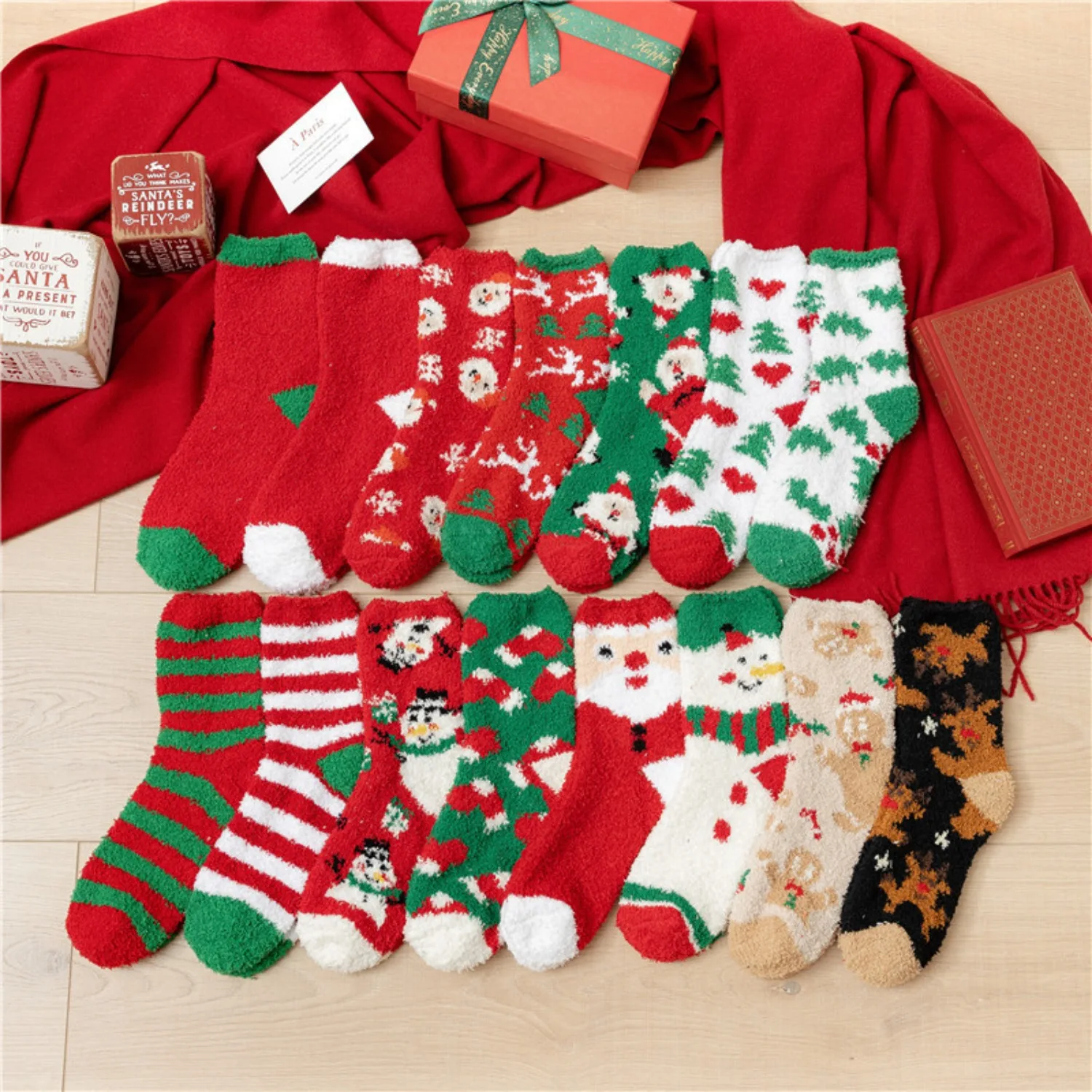 1/5 Pairs Christmas Fuzzy Crew Socks Women Men Soft Coral Fleece Santa Reindeer Tree Warm Winter Socks Holiday Gift Xmas Party