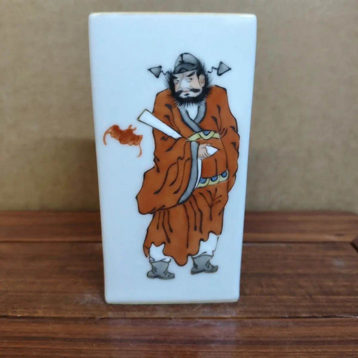 Antique Old Collection Hand Painted Zhong Kui Figure Pattern Square Ceramic Pen Holder Home Office Decor Storage Jar