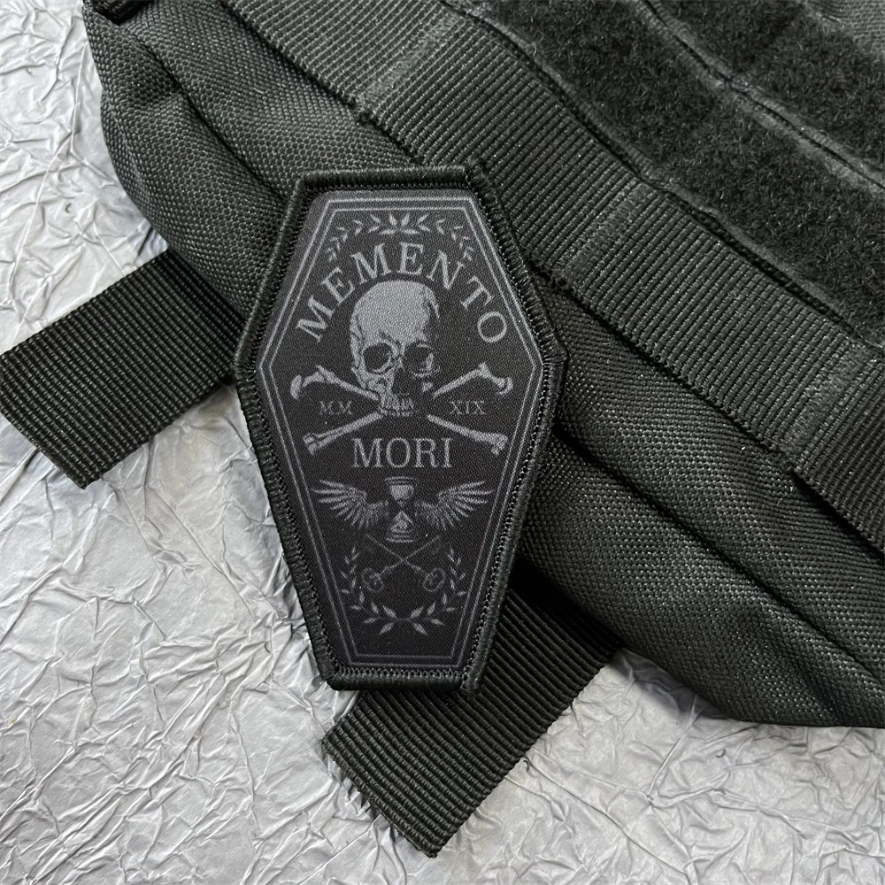 MEMENTO Sticker on Clothes Digital Printing Tactical Military Equipment Backpack Patches Hook and Loop Patch Skull Wappen