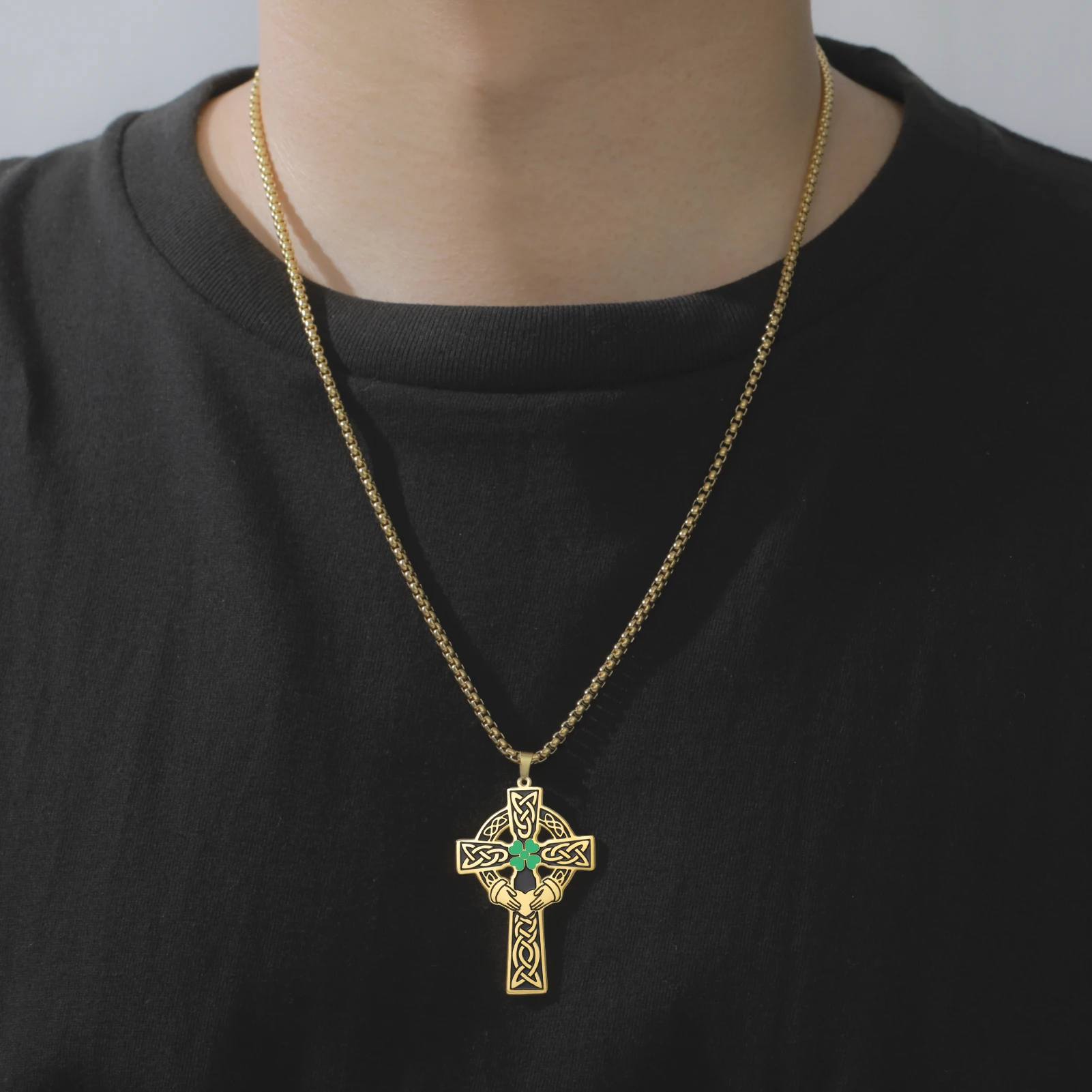 Hipee Celtic Cross Necklace Shamrock Claddagh Irish Symbol Necklace Stainless Steel Waterproof Fashion Jewelry Wholesale