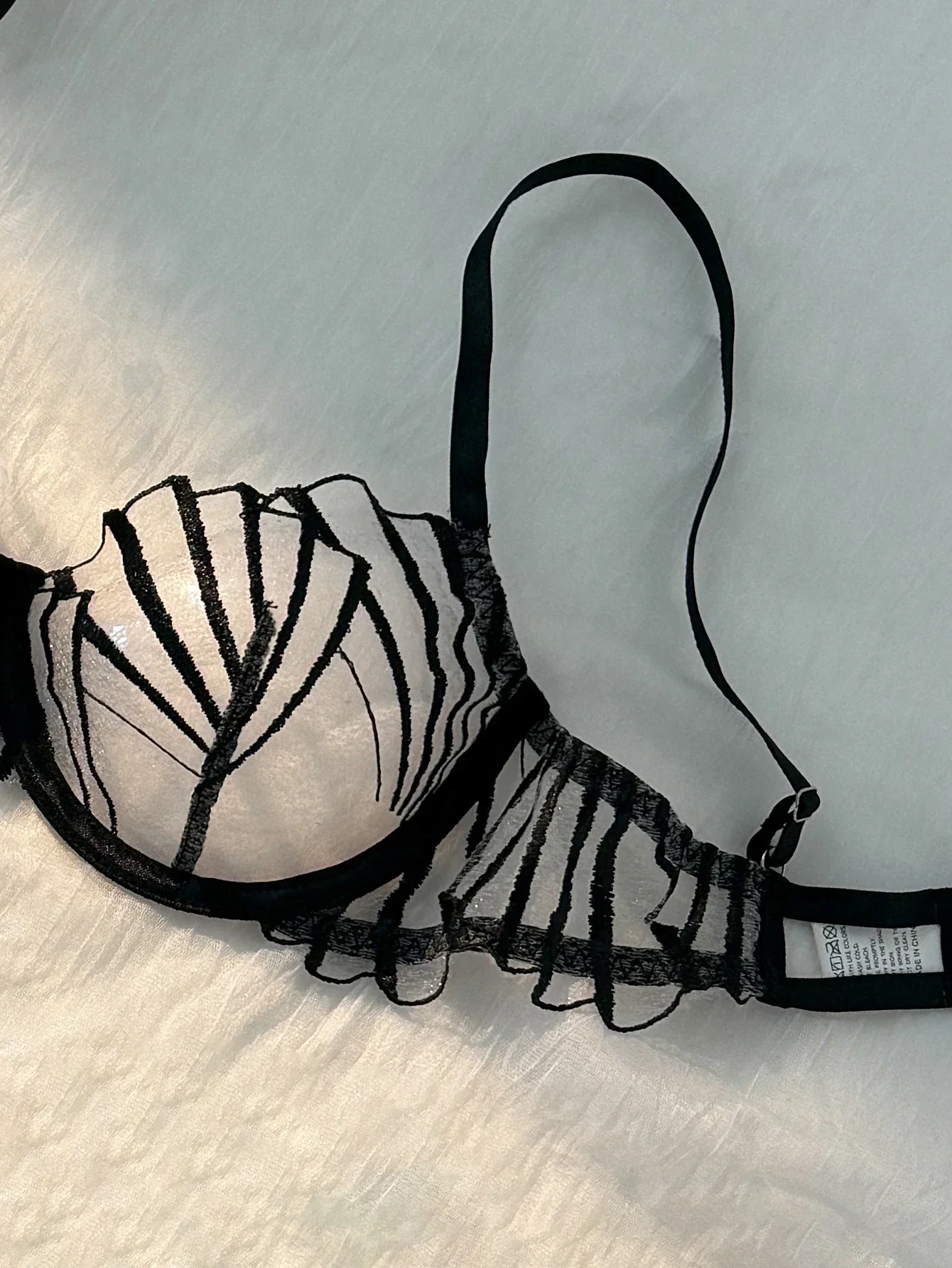 2pcs Women's Bra Set Sexy Lace Mesh Lingerie Set Ultra Thin Breathable Comfortable Lightweight Scallop Transparent Lingerie Set