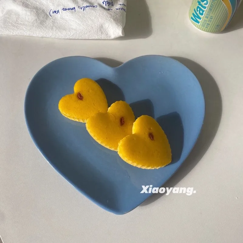 Cartoon Cute Heart Shaped Ceramic Plate Shaped Love Salad Plate Home Breakfast Bread Omelette Dishes Tableware Kitchen Utensils