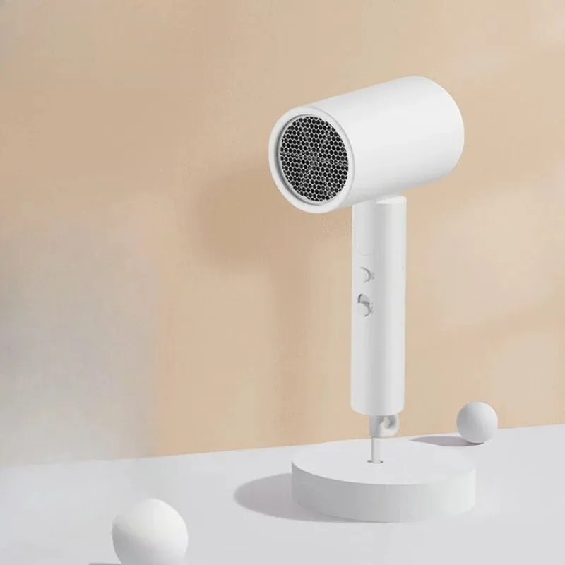 

Portable hair dryer, good things to share, highly recommended