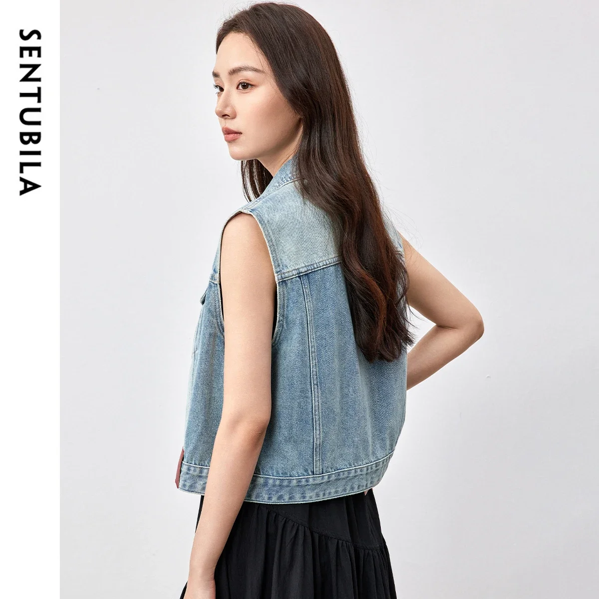 SENTUBILA سترات الدنيم القطنية معاطف النساء 2025 الربيع الصيف عادية رفض طوق بلا أكمام زر ملابس خارجية قصيرة W51J58816