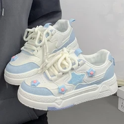 Niebieskie białe buty sportowe Casual platformy trampki damskie Kawaii Lolita Vintage wulkanizowane koreański projektant mody mieszkania obuwie