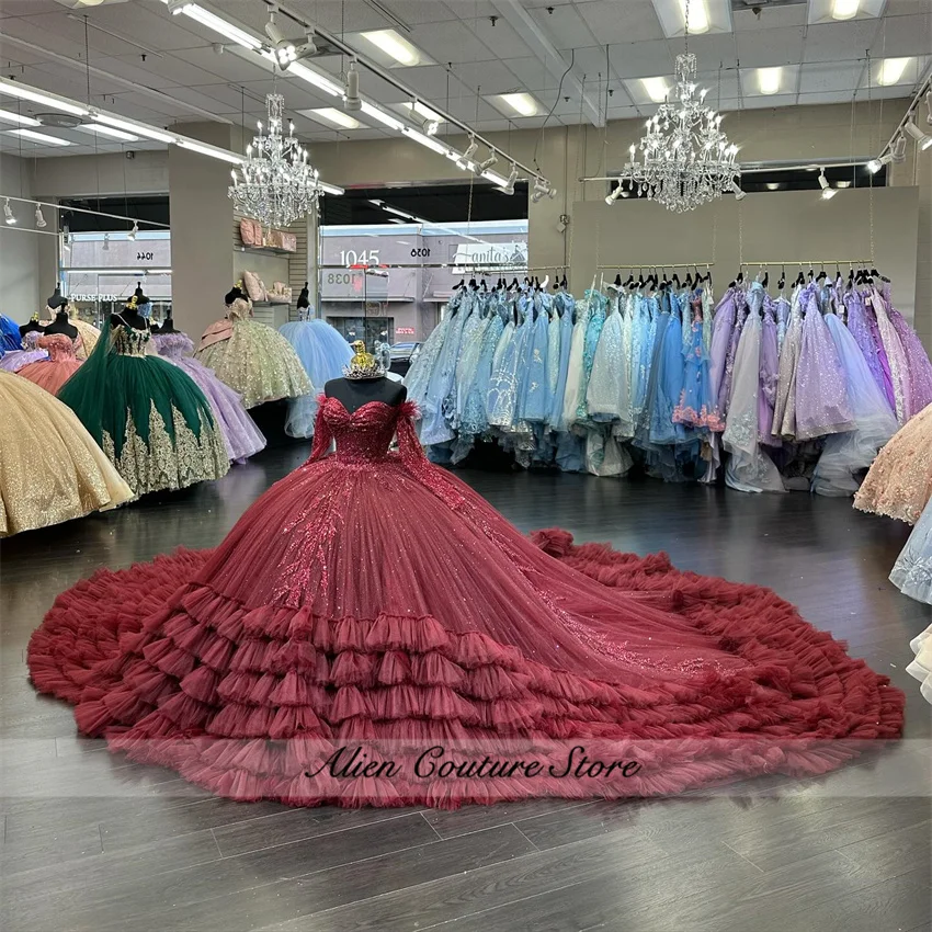 Vestido de quinceañera de princesa rojo vino brillante, manga larga, apliques, cuentas, volantes, dulce 16, vestido de baile, tren de corte personalizado