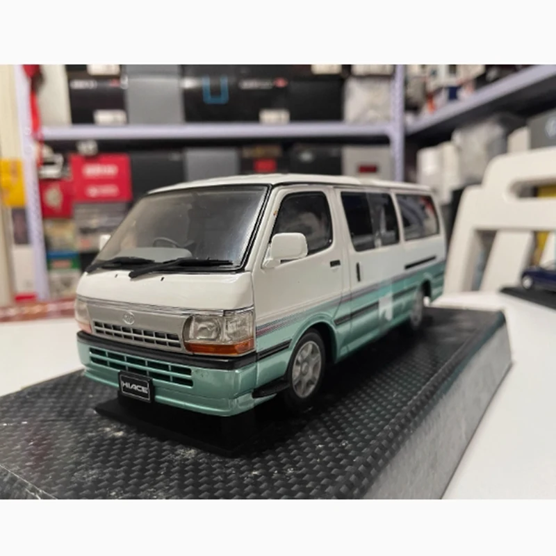 1:24 DISM HIACE Van 100 سلسلة سبيكة سيارة نموذج 18 سنتيمتر طول لعبة حلية جمع هدية