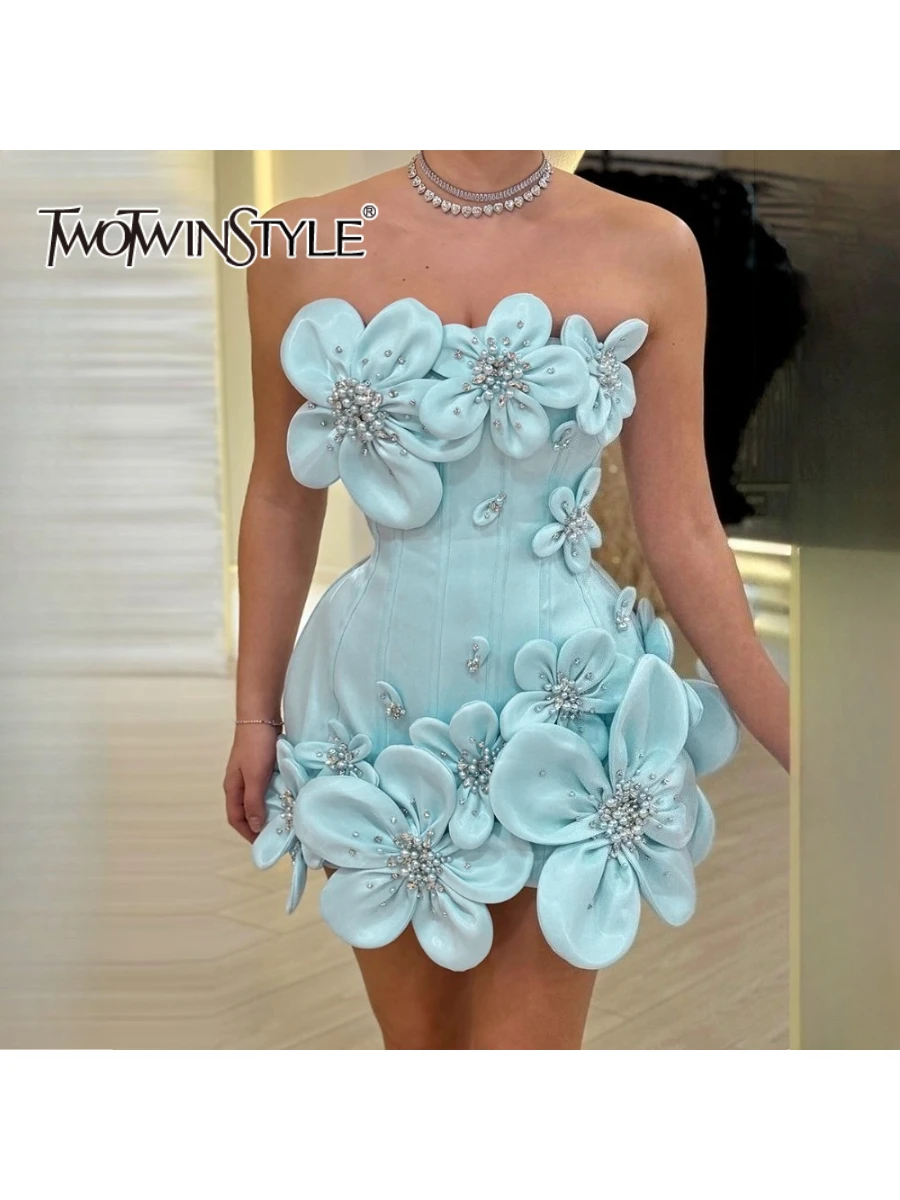 TWOTWINSTYLE Design Sense Spliced Bead Fashion Dresses for Women Strapless Sleeveless Tunic Patchwork 3D Flower Dress Female New