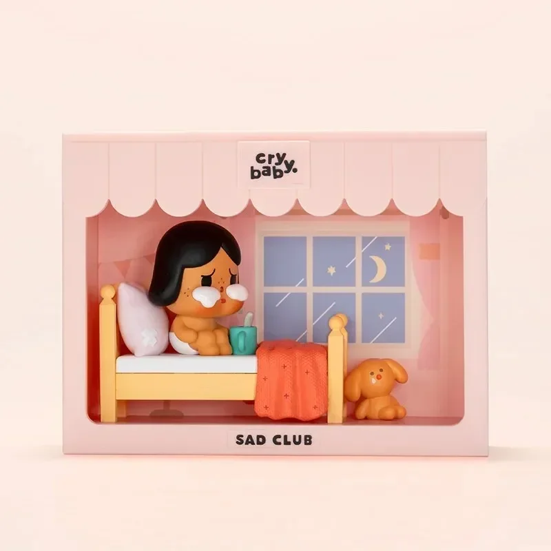 ชุดฉาก POP MART CRYBABY Sad Club Series โดย Molly ของเล่นแบบสุ่มในกล่องลึกลับ ตุ๊กตาตุ๊กตาอนิเมะน่ารัก ของตกแต่งตั้งโต๊ะ
