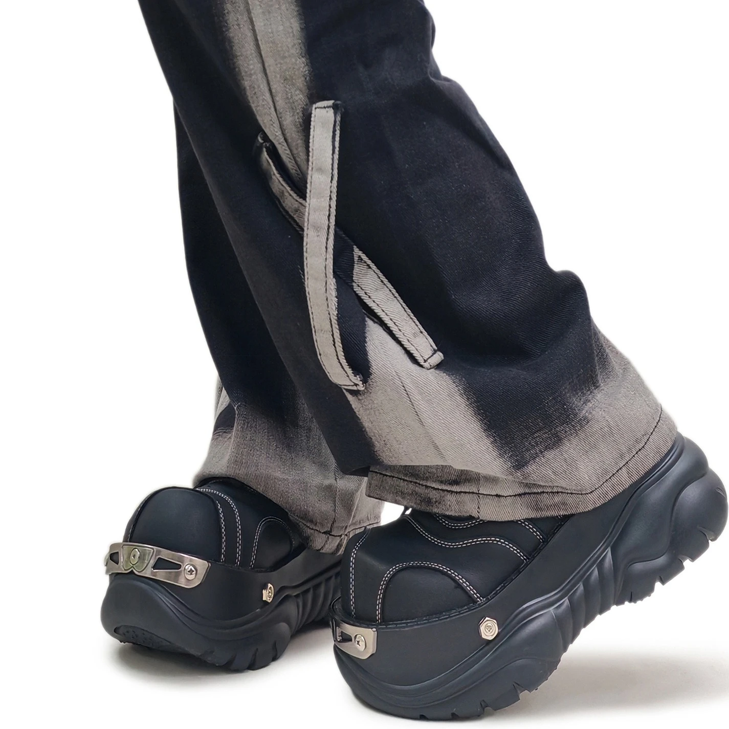 

Women's Platform Leather Shoes Metal Punk Big Head Muffin Women Shoes High Quality Design Sense Thick-soled Single Shoes Zapatos