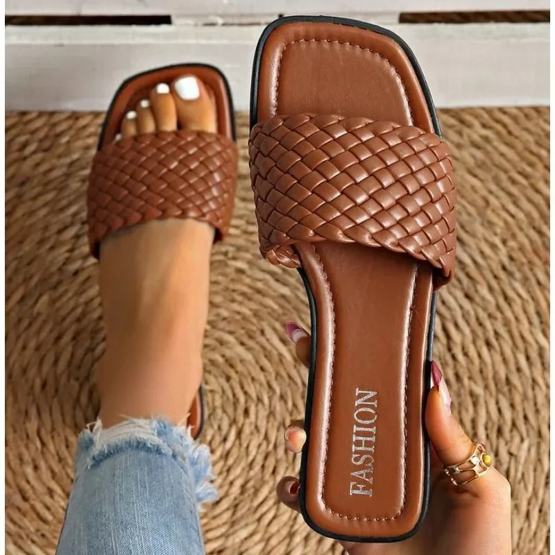

New Women's Slippers Summer Selling Sexy Braided Red Square Toe Flat Flip-Flops Fashion Beach Mules Casual Indoor Home Slippers