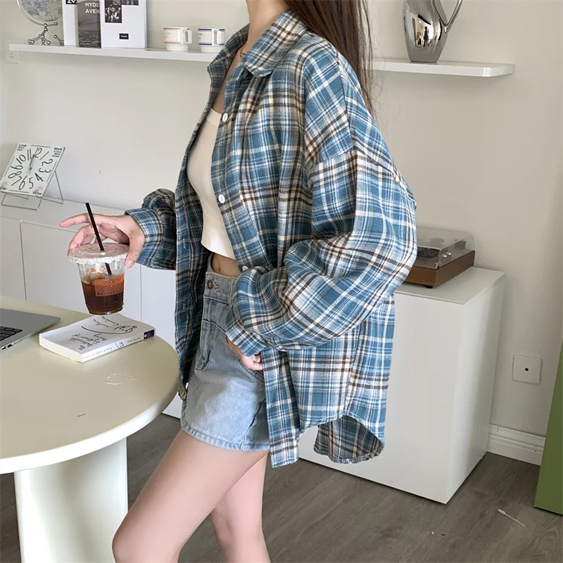 Koszula damska w kratę zapinana na guziki, jesienno-zimowa, z długim rękawem, kołnierzykiem, oversize, kurtka koszulowa, bluzka damska, koszule w kratę, casual