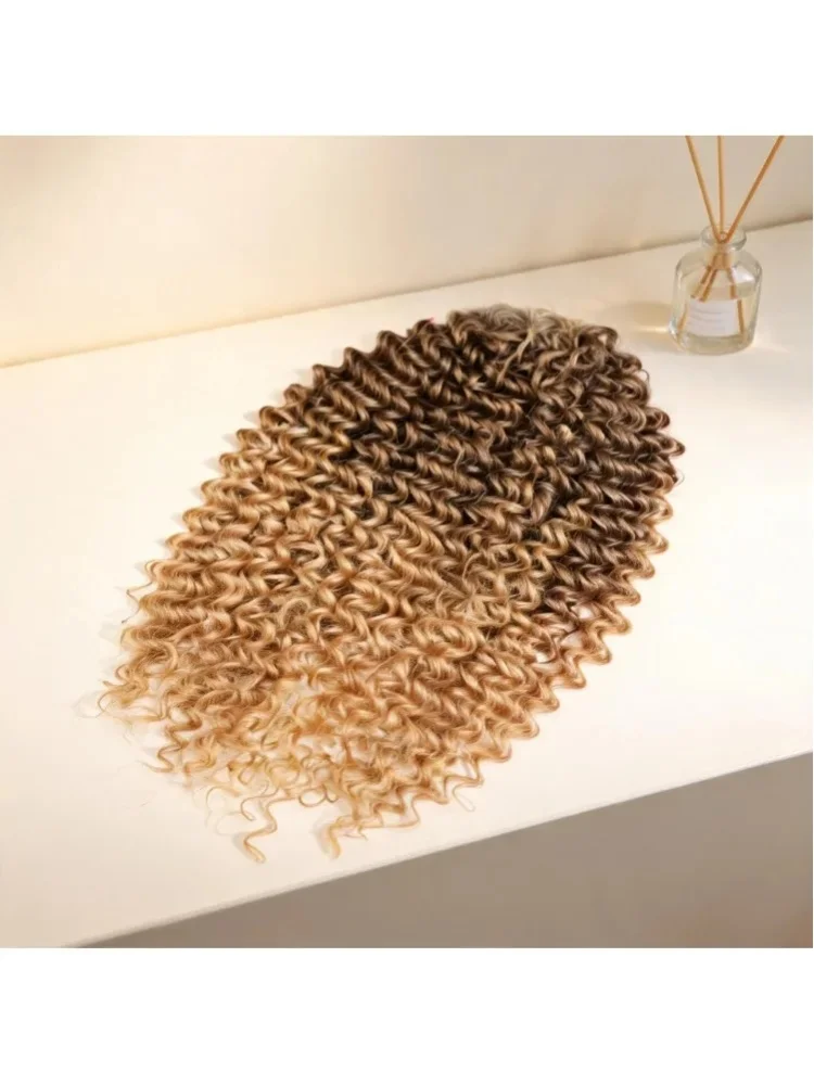 24 Zoll Braun-Blonde Synthetische Haarbündel mit Tiefen Wellen, Hochtemperaturfaser, Häkel-Flechthaarverlängerungen für Frauen