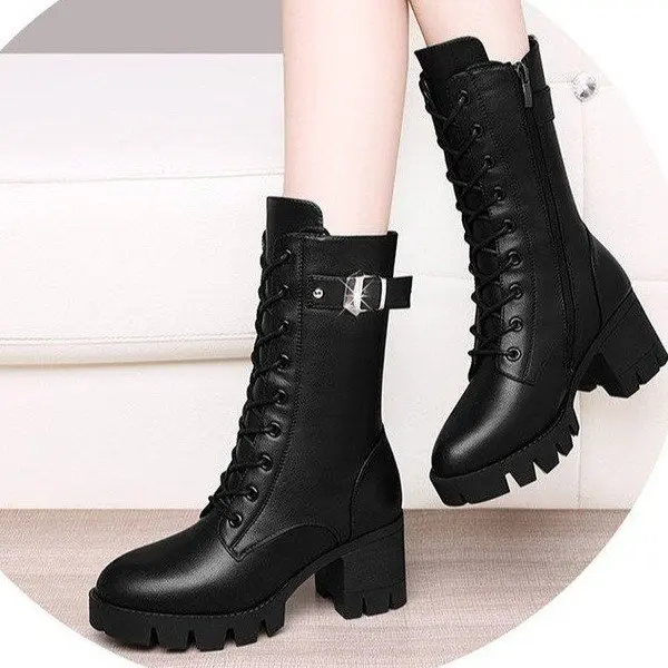 

2023 Autumn and Winter New Ma Boots Female British Mid-tube Boots Korean Short Boots Tide Flat Female Leather Boots Women Shoes