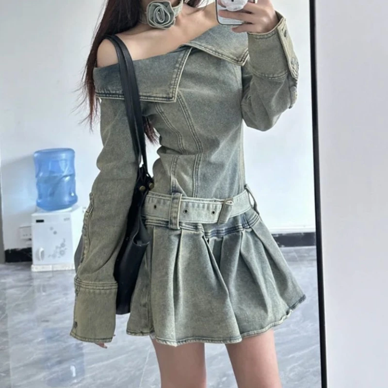

Short Skirt One-shoulder Long-sleeve Denim Dress for Women, New Autumn Style, High Waist, Slimming Strapless Dress.