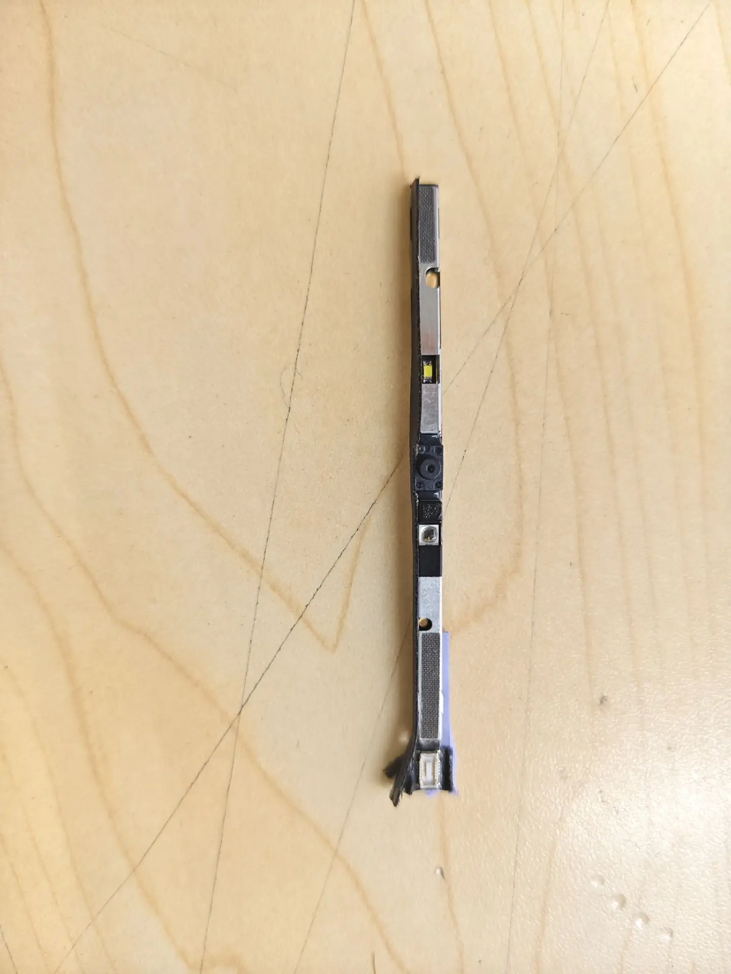 lenovo-ideapad-yoga-s740-14iil-iml-ir-カメラ-01fr819-01fr818-に使用されます。