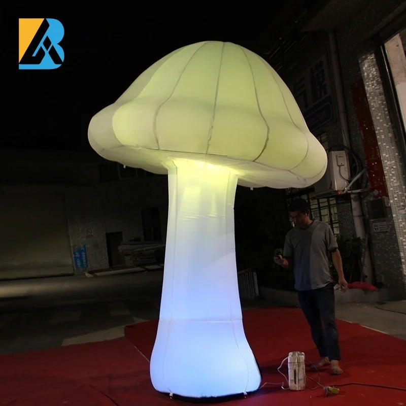 Bespoke Illuminated Giant Inflatable Mushroom for Birthday Entrance Decoration Toys