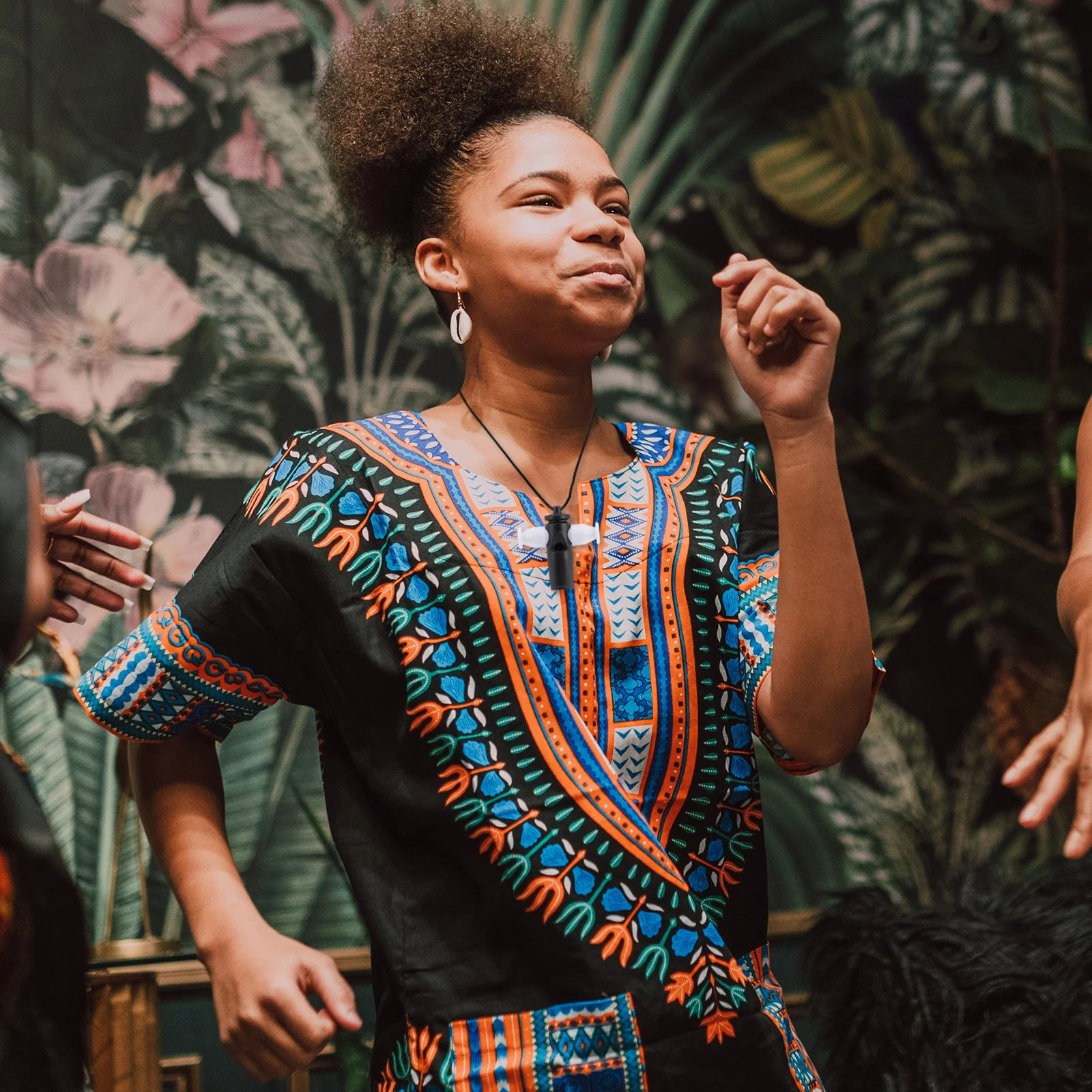 

3Pcs Plastic Samba Whistle Lightweight Easy Carry for Control Fun Atmosphere Builder Musical Accessory