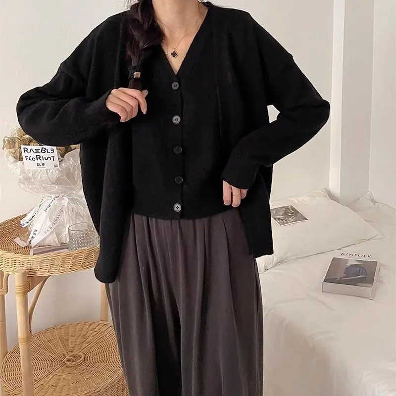 

Korean Knitted Suit for Women Simple Versatile Stylish V-neck Vest Shawl Cardigan Sweater Two-piece Set