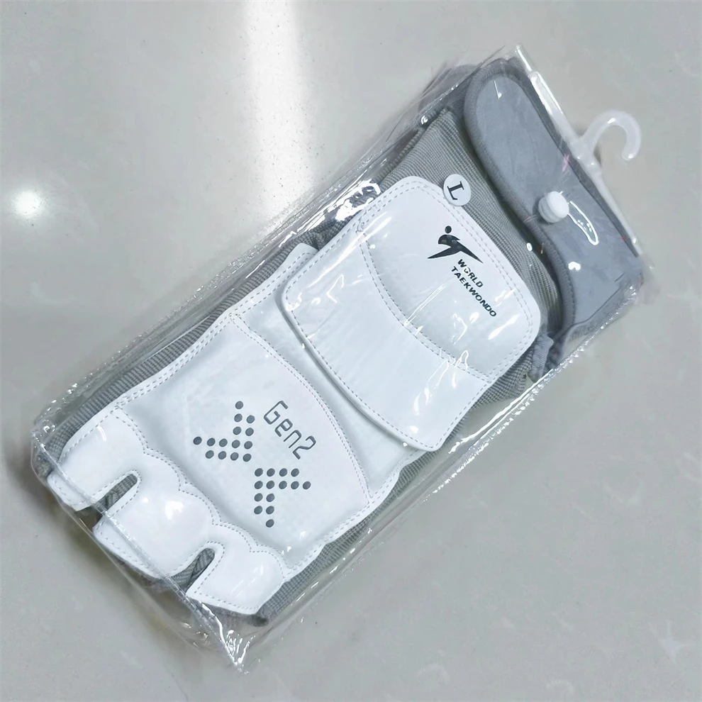Electronic Chips Taekwondo Sparring Gear Foot Cover Competition Socks Boxing Foot Guard Martial Arts Protective Footwear Kung Fu