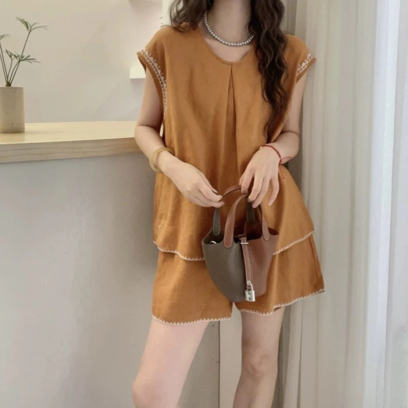 2026 Summer New Arrival European Market Women Fashion Linen Set Complete Outfit Embroidered Shorts Top Two Piece